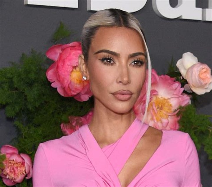 'Real Housewives' Star Accused of Plastic Surgery!