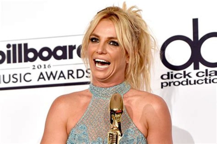 Britney Spears ‘changed her name’ and ‘struggling to understand English’ on Instagram