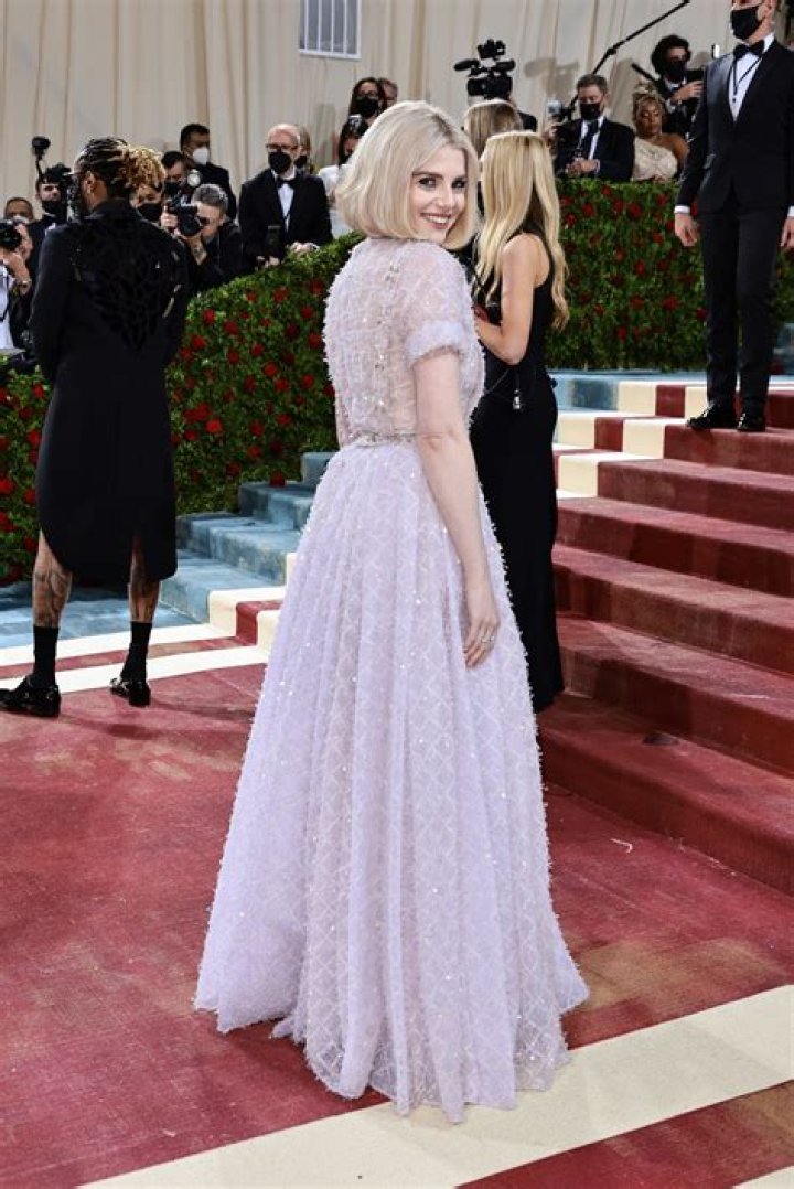 Lucy Boynton Net Worth - Wiki, Age, Weight and Height, Relationships, Family, and More