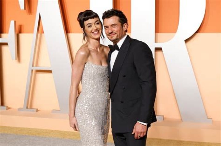 Matthew Perry, Ex-Partner Of Lizzy Caplan Has Been Linked With Many Womans In Past.