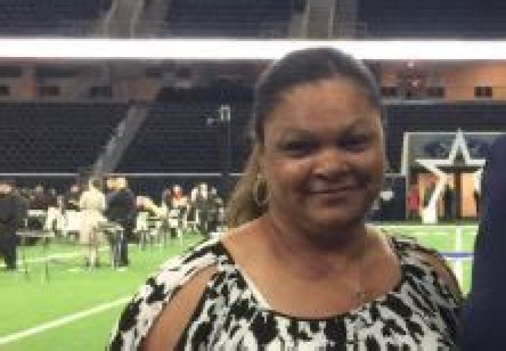 Michelle Newton Married Former NFL Player, Nate Newton in 2004; One Son From Their Nuptial.