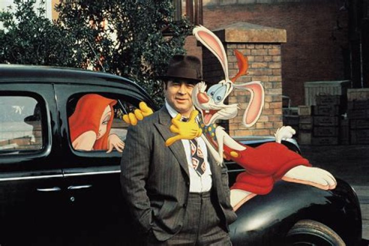 Roger Rabbit Star Bob Hoskins Dead at 71