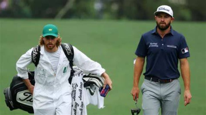Scott McKean, Cameron's former caddie, served as best man at his wedding.