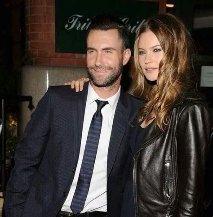 The Best Looking Celebrity Couples of 2015